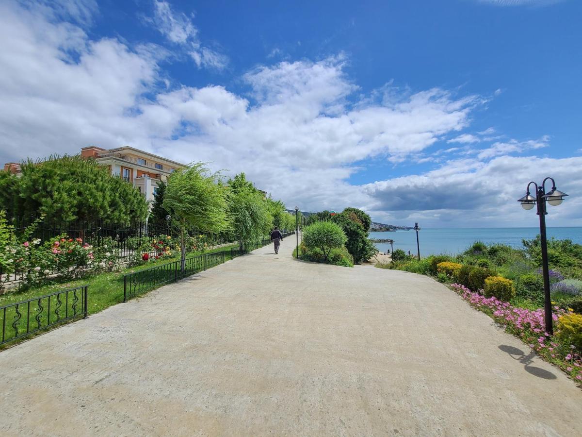 Prestige Fort Aparthotel - Private Apartment-Bsr Sveti Vlas Extérieur photo